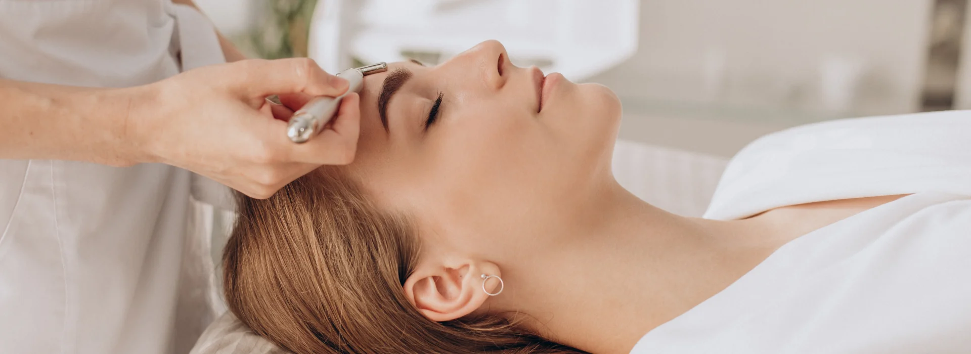 Pele tratada após sessão de estética facial no studio