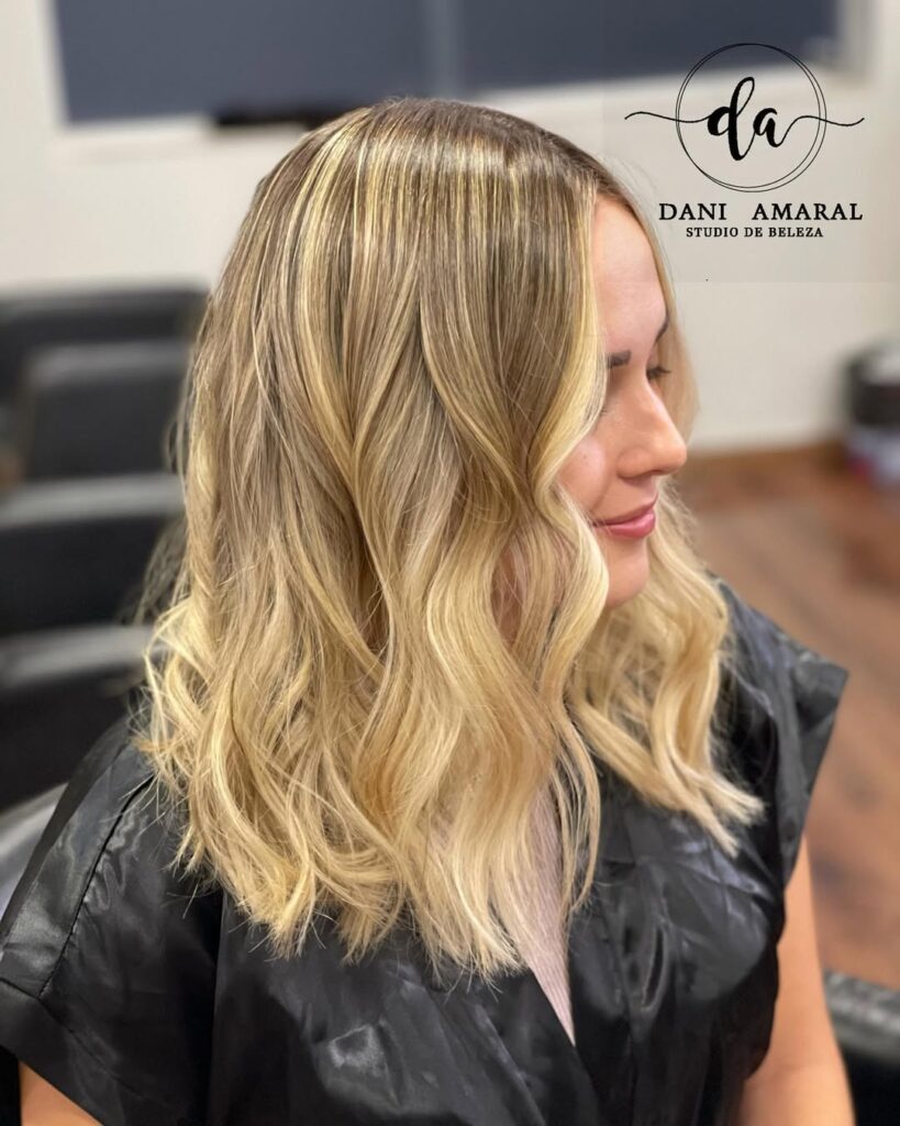 Coloração e mechas – Studio Dani Amaral, Cidade Nova, Belo Horizonte - MG – foto 23