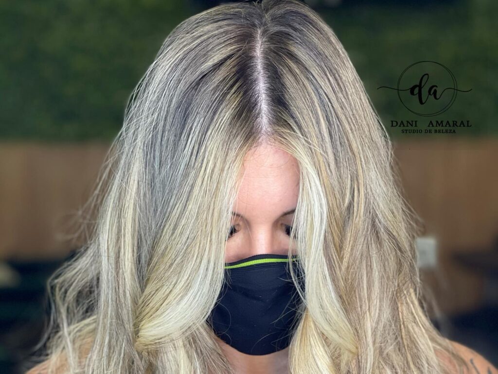 Coloração e mechas – Studio Dani Amaral, Cidade Nova, Belo Horizonte - MG – foto 16