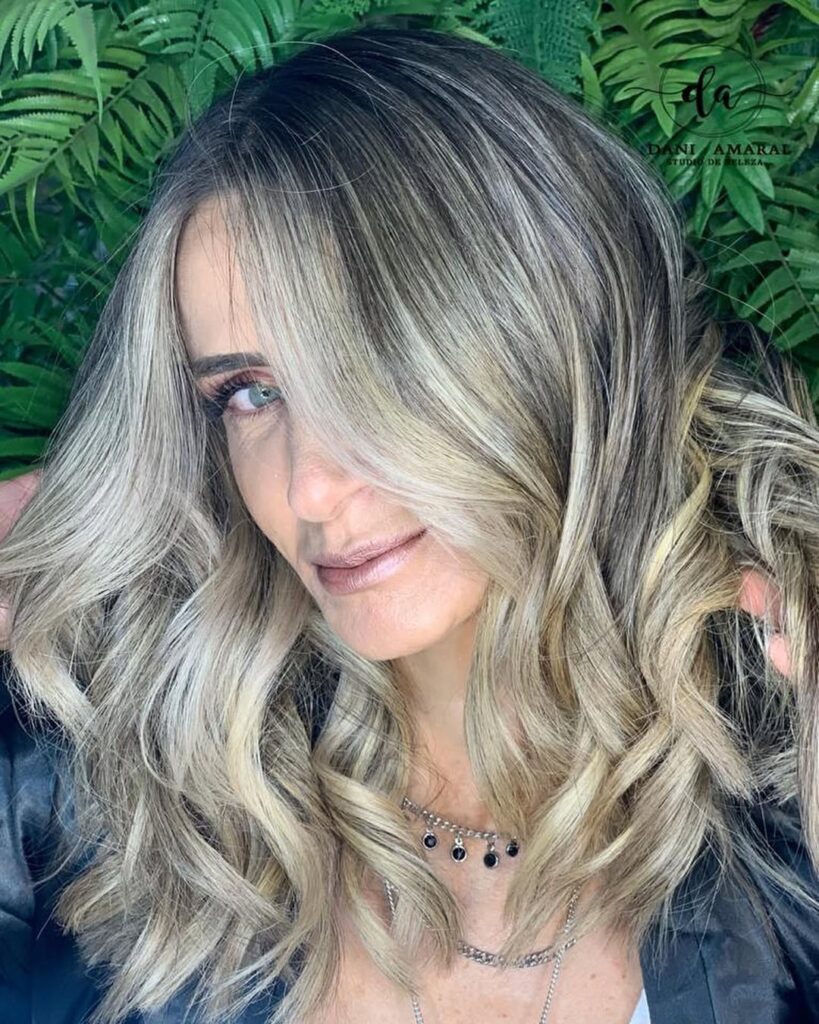 Coloração e mechas – Studio Dani Amaral, Cidade Nova, Belo Horizonte - MG – foto 25
