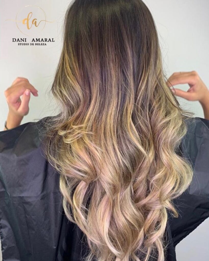 Coloração e mechas – Studio Dani Amaral, Cidade Nova, Belo Horizonte - MG – foto 4