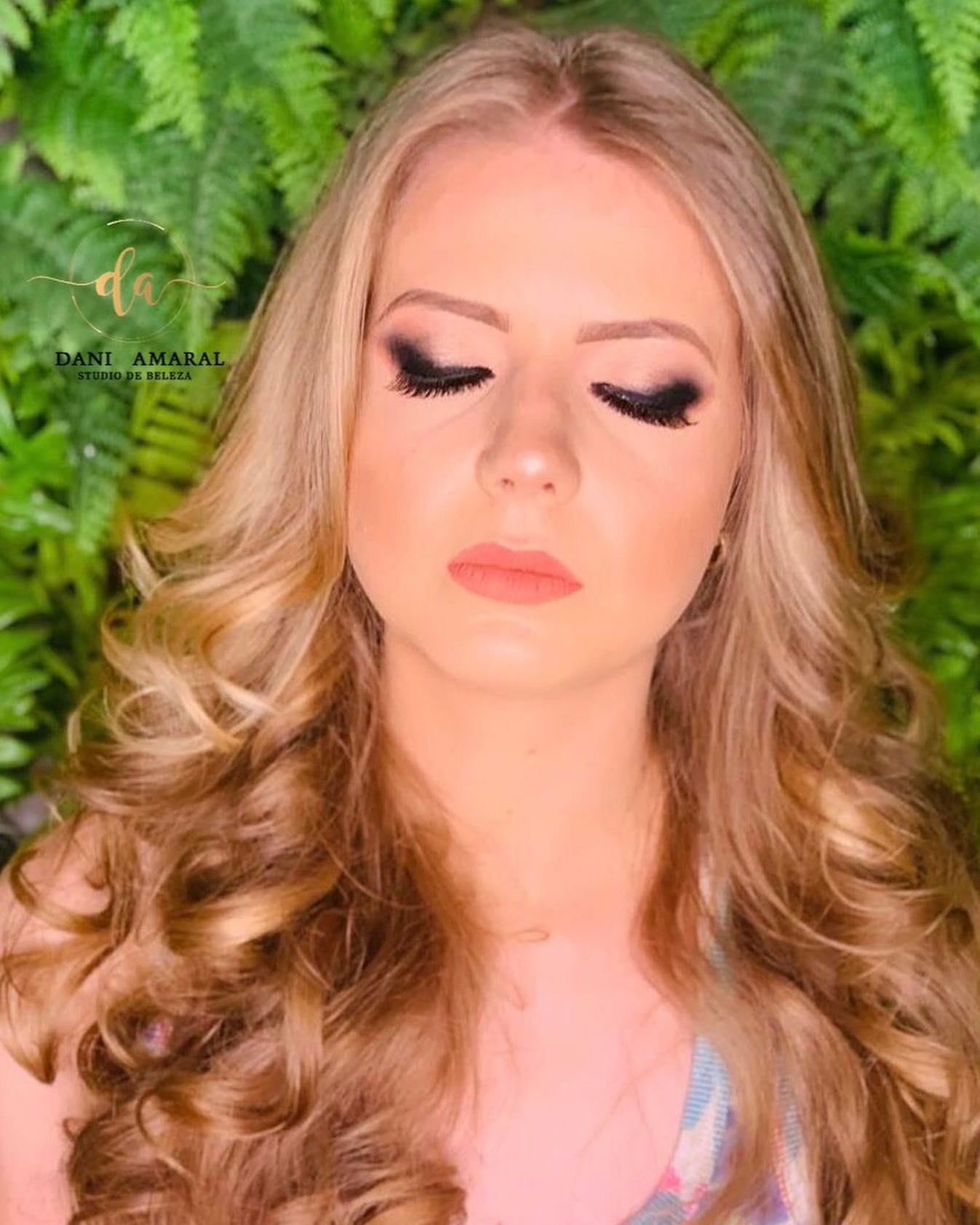 Maquiagem Profissional em Cidade Nova BH | Studio Dani Amaral Maquiagem Profissional em Cidade Nova BH | Studio Dani Amaral
