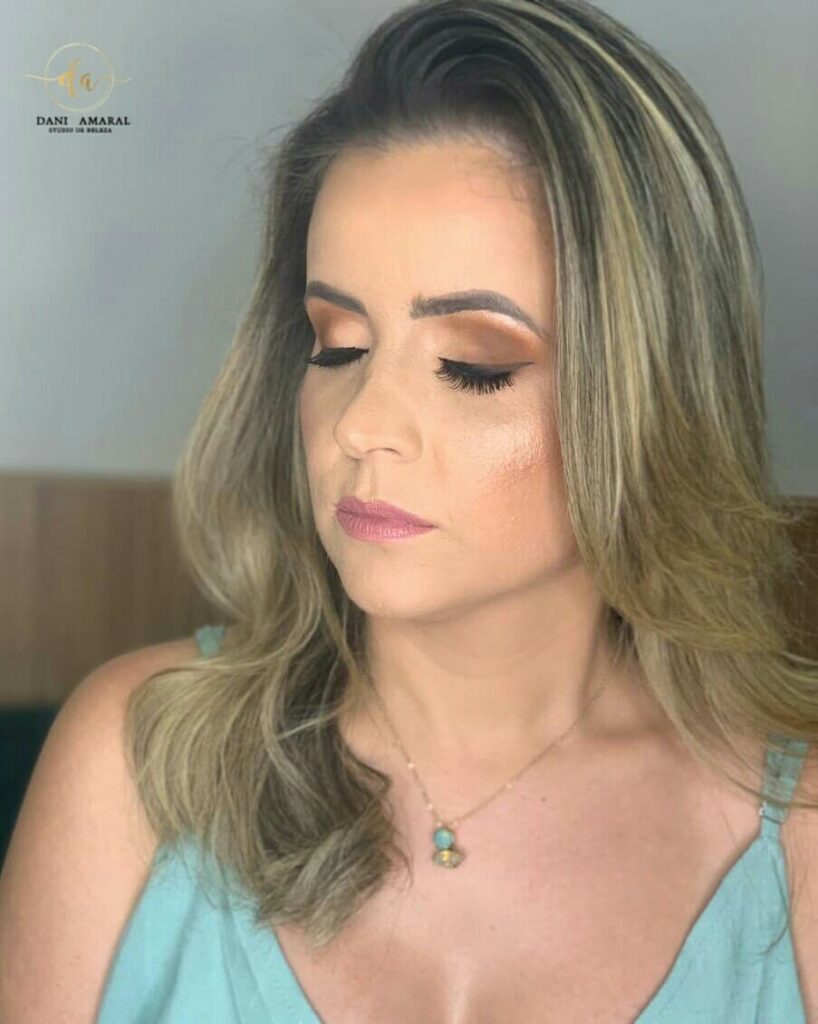 Coloração e mechas – Studio Dani Amaral, Cidade Nova, Belo Horizonte - MG – foto 15